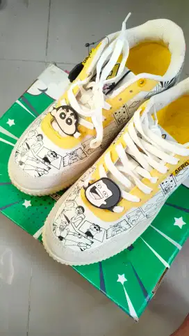 Second shoes local