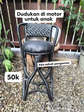 Di jual kursi untuk di motor