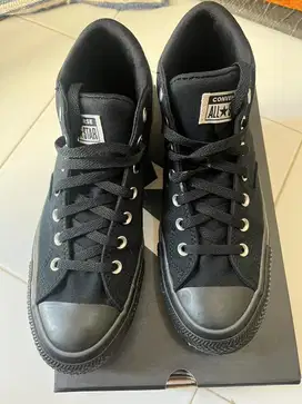 Sepatu Converse All Black