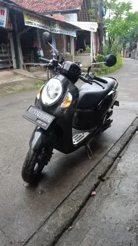Honda new Scoopy-FI Sporty CBS ISS