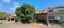Dijual rumah 1.5 lantai murah, siap huni.