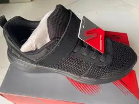 Sepatu Skecher baru beli si sport station