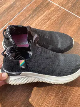 Sepatu Skecher prelove like new