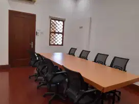 Disewakan bulanan ruang usaha lengkap,sekitar Jln Dipati Ukur-Bandung