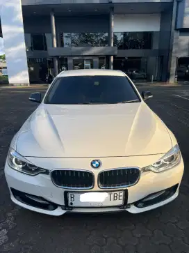 BMW 320i F30 2016