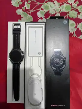 Xiaomi Watch S4 Rainbow Edition