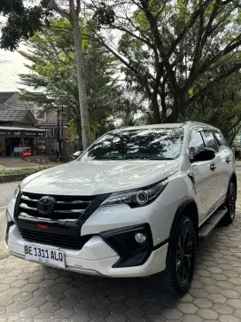 Fortuner TRD AT 2019.