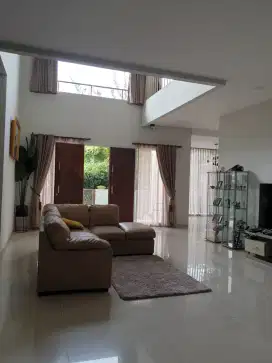 Rumah Mewah turangga jual rugi