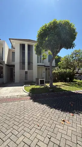 Rumah Hook Kosongan Di  East Coast Park, Pakuwon City