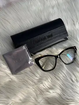 Frame/kacamata merk Dior