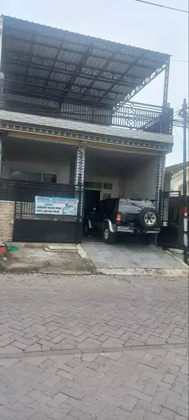 Dijual Cepat Rumah 2 lantai Jalan Lebar Perumahan Gresik