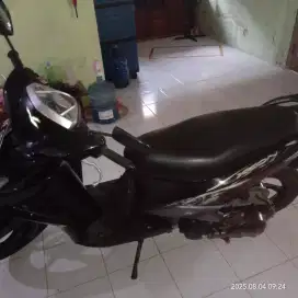 Di jual yamaha xeon 2011