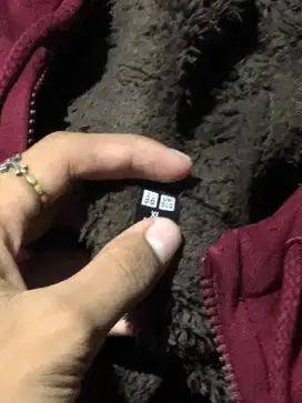 UNIQLO zip Hoddie