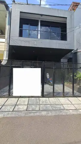 Dijual Cepat rumah 2,5 Lantai Siap huni di Cipinang Elok Jakarta Timur