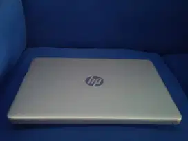 Laptop Hp 14s garansi on mei 2026