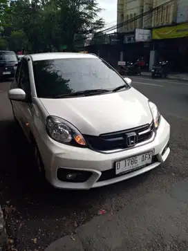 Honda Brio e cvt at 2017