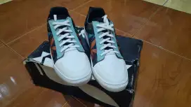 Sepatu Brand Playboy