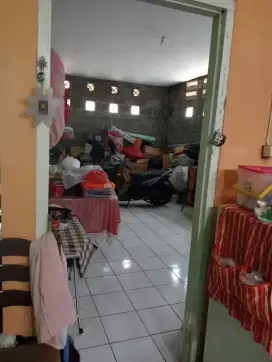 Tanah beserta bangunan di cibinong