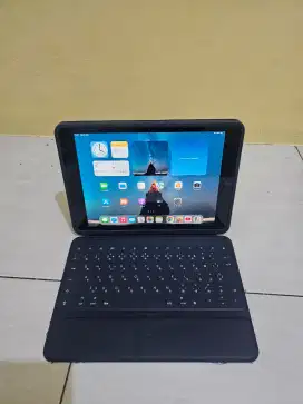 JUAL CEPAT IPAD 9TH 64GB WIFI + KEYBOARD