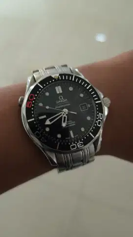 Jam Tangan Omega Seamaster Profesional Special Edition 007 James Bond