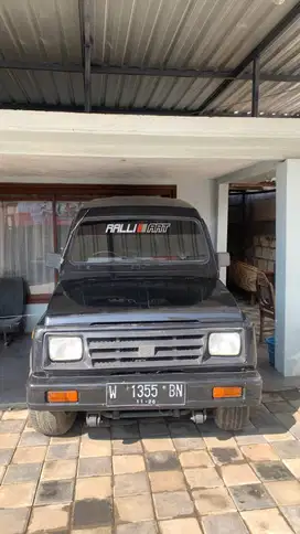 MOBIL SUZUKI KATANA 1991 HITAM