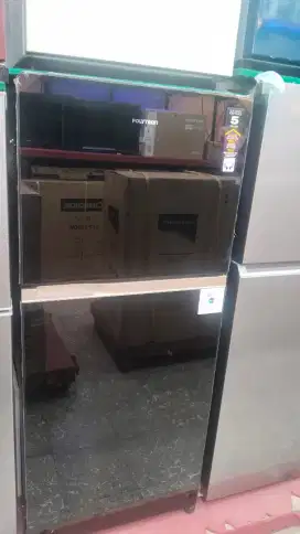 Kredit kulkas polytron 2 pintu