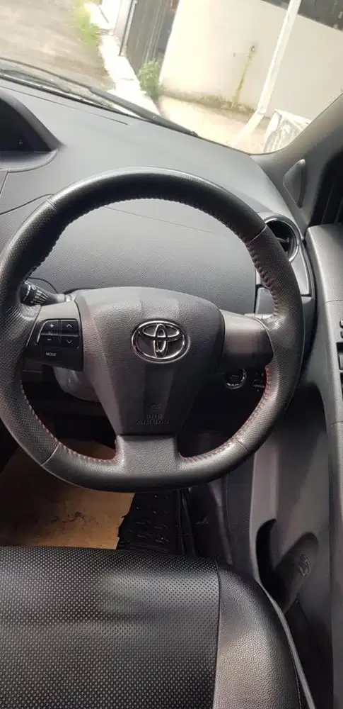 Jual mobil yaris s limited 2012 mulusss