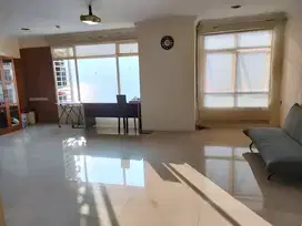 Apartemen Pantai Mutiara Tower Damar 92m 1BR Full Furnish SeaView