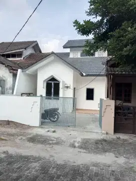 DIJUAL RUMAH SIAP HUNI DI PERUMAHAN MAHLOTA MAS TANGERANG KOTA