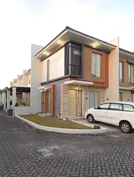 DIJUAL / DISEWAKAN RUMAH GREENLAND CLUSTER GARBERA GRESIK