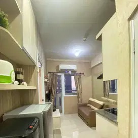 Disewkan 2 bedroom full furnish tower Penelope apartemen green pramuka