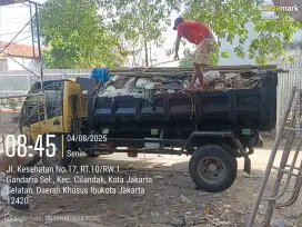 Jasa angkut puing dan tanah
