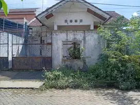 Rumah Strategis Dekat Mall di Perumahan Taman Kota, Bekasi Timur