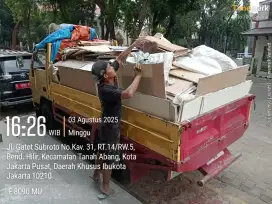 Jasa buang puing dan tanah