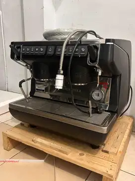 DIJUAL MESIN KOPI NUOVA SIMONELLI COMPACT V GR2