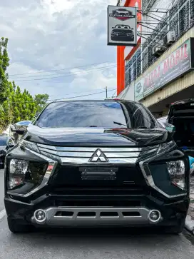 Mitsubishi Xpander Ultimate AT 2018 / 2019 Hitam Metalik
