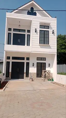 Rumah American Style di Galaxy Bekasi Selatan SHM Bebas Banjir