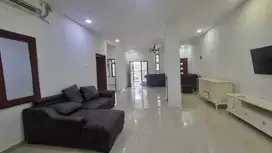 Rumah Bersih Dan Cantik Di Cluster Aralia Harapan Indah Bekasi