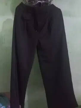 Celana baru beli