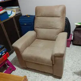 Offo living lazy chair sofa recliner 1 seated leg rest kursi malas