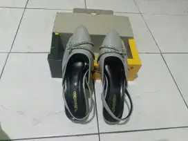 Sepatu heels 5 cm
