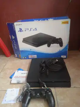 PS4 slim Ori 1 TB normal fullset poris cipondoh