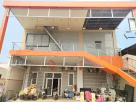 Disewakan gedung bagus 3.5 lantai di narogong bekasi