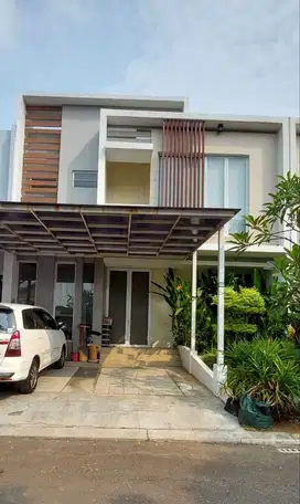 Dijual Rumah 2 Lantai Semi Furnish di Jakarta Garden City