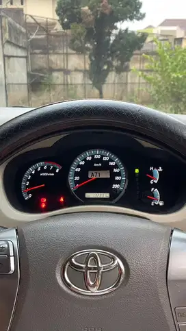 Toyota Kijang Innova 2014 Bensin