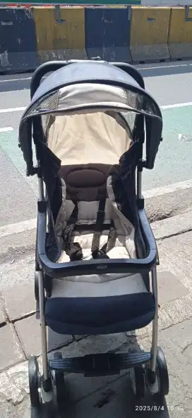 Baby stroller peeloved