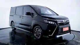Toyota Voxy 2.0 AT 2018 Hitam