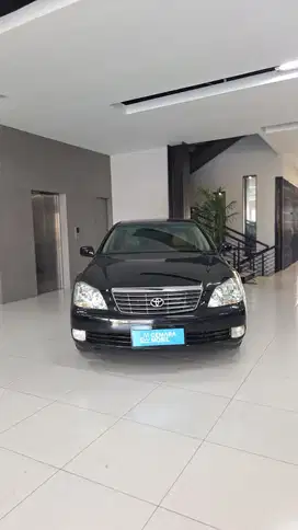 Toyota Crown Royal 2005 Bensin