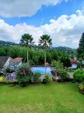 Dijual Villa terawat siap huni