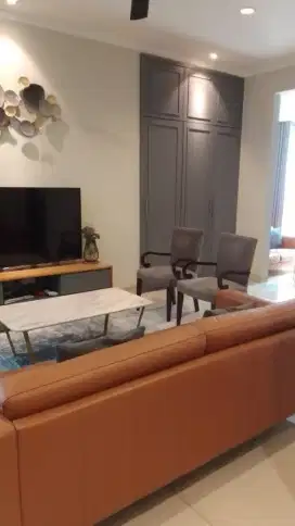 Disewakan rumah full furnished discovery bintaro